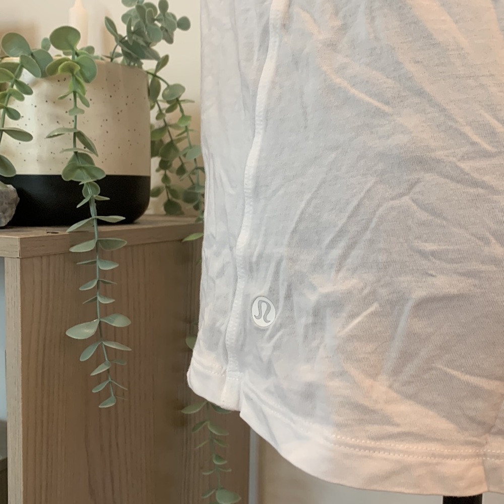 Lululemon sleeveless white tee - Picture 8 of 9